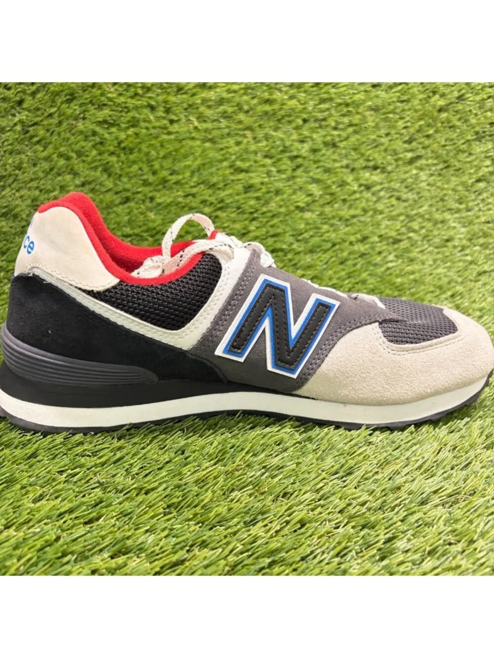 New Balance 574 Mens Size 10 Gray White Athletic Running Walking Shoes Sneakers